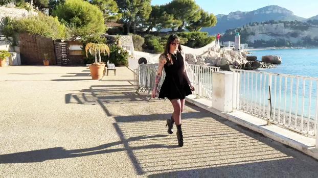 [jacquieetmicheltv] – Lady, 37 Years Old, Tattoo Artist In La Ciotat! Pokimane Porn